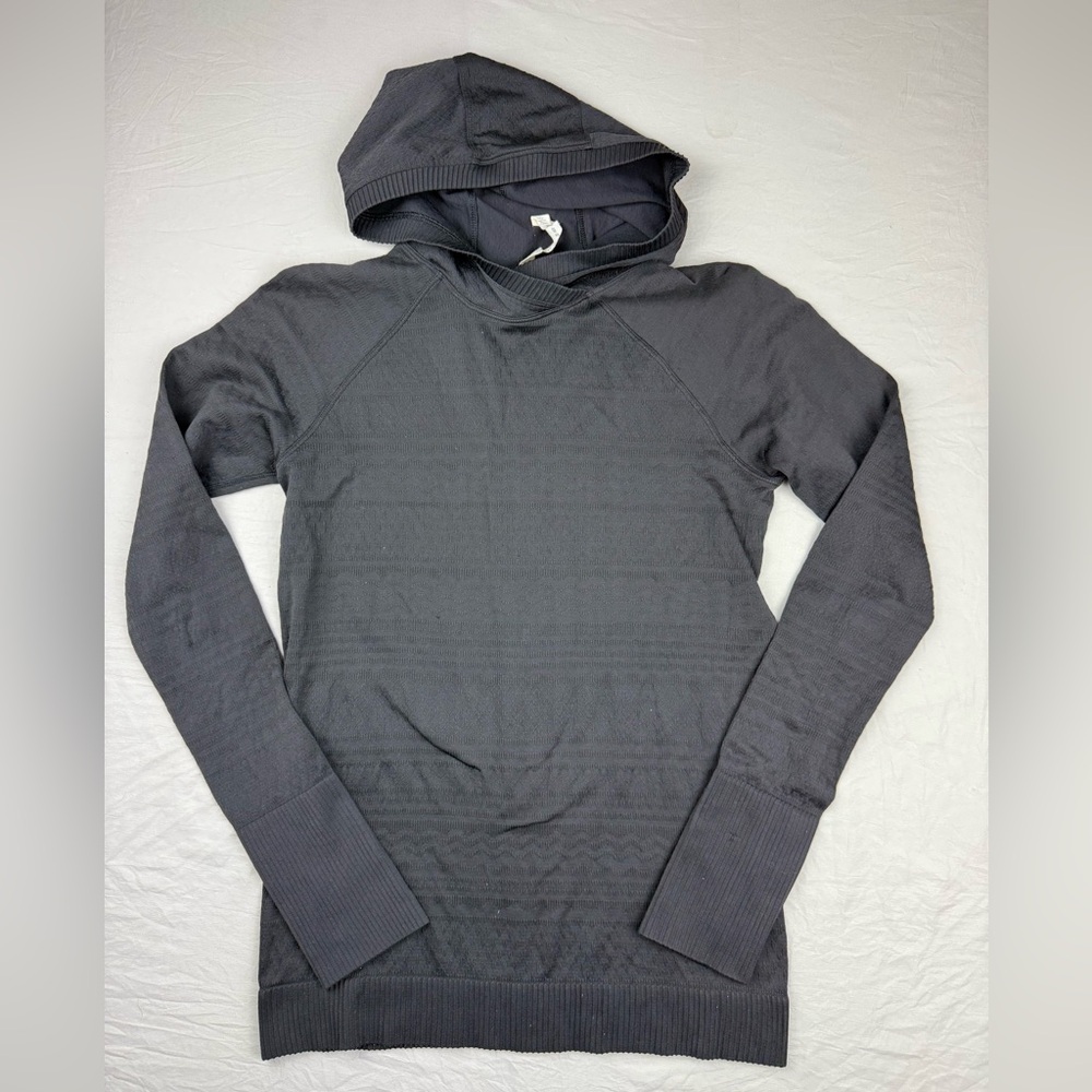 Lululemon Rest Less Pullover Hoodie Top in black size‎ 10